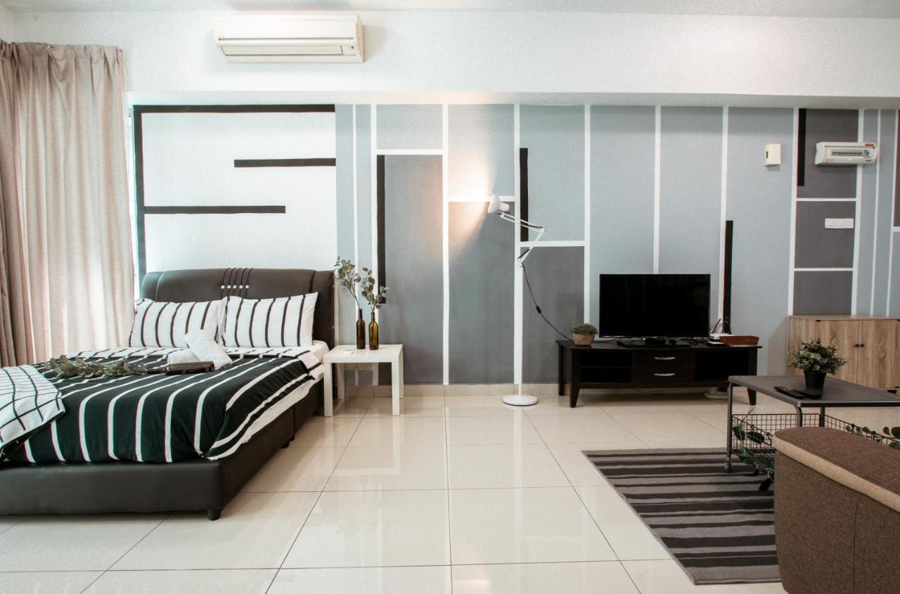 Regalia Residence The Sky Pool Suite Kuala Lumpur Exterior foto