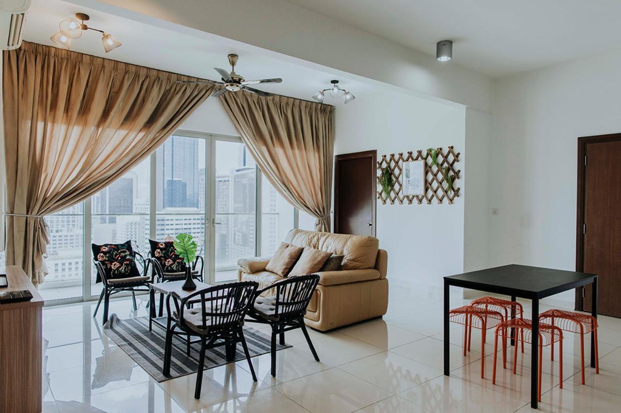 Regalia Residence The Sky Pool Suite Kuala Lumpur Exterior foto